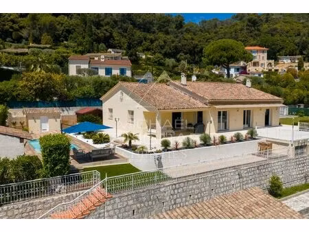 villa de plain-pied rénovée avec vue village