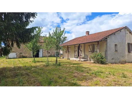 vente maison 4 pièces 86 m² à nontron (24300)  71 000 €