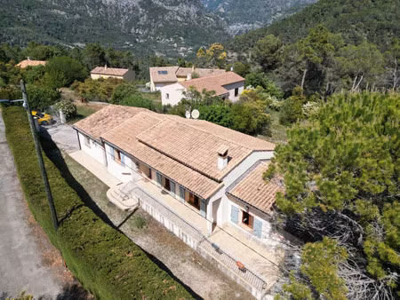 vente maison 3 pièces 85 m² levens (06670)
