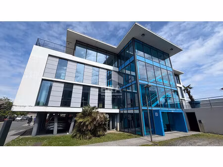 local commercial 6 pièces 73 m² à vendre / acheter la teste-de-buch 33260 ? | era immobili
