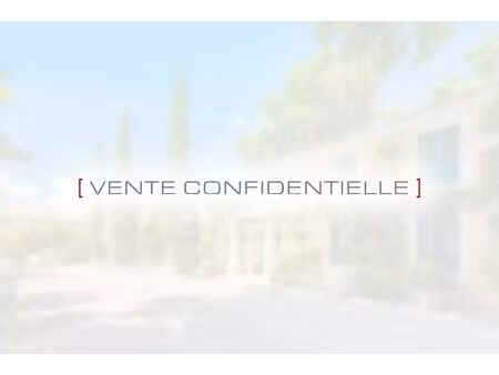 exclusive : an exceptional 18th-century country house on the outskirts of l’isle-sur-la-so