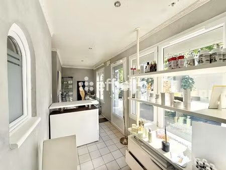 fonds de commerce - 44 m²