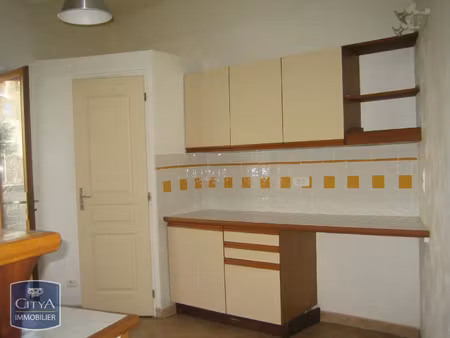 appartement à louer 2 pièces 62.82 m² - mormoiron (84) - 615€