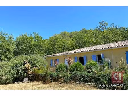 a vendre néoules maison mitoyenne 4 pièces  de plain-pied au calme