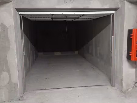 parking à louer - échirolles (38) - 77€