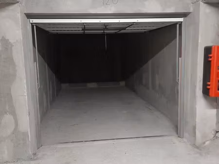 parking à louer - échirolles (38) - 85€