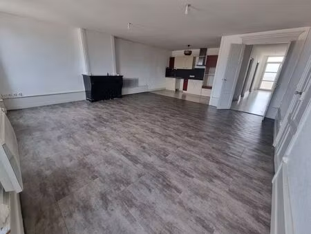 location appartement 4 pièces 130m² pont de vaux 01190