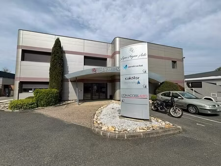 location local commercial 90m² miribel 01700