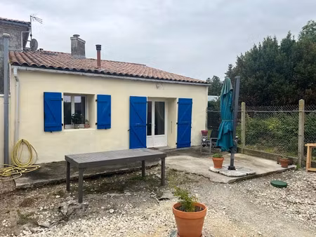 vente maison 3 pièces 88.85 m² à barzan (17120)  153 250 €