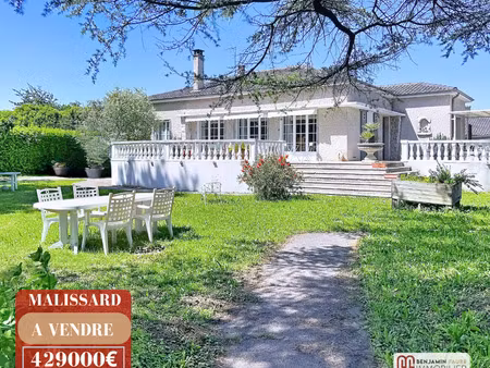 maison 7 pièces - 209 m²