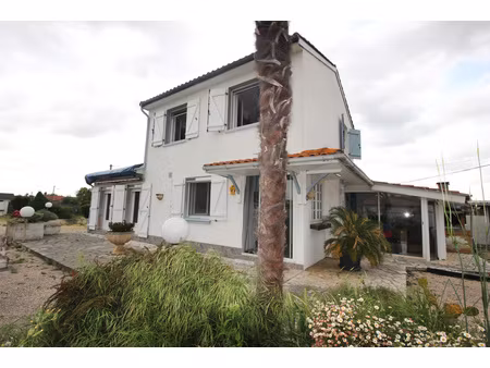 maison avec dependances