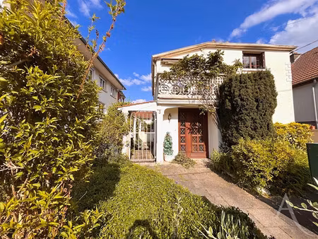 vente maison 5 pièces 94 m² à metz (57000)  190 000 €