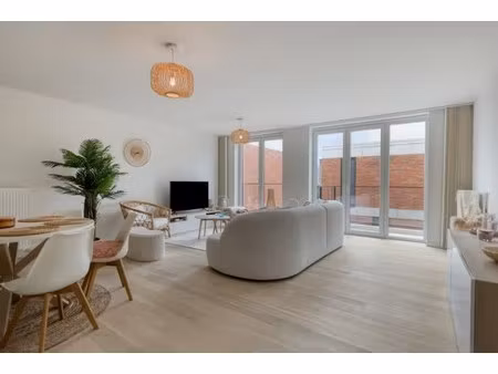 stijlvol 2-slaapkamerappartement met autostaanplaats op een rustige ligging.
