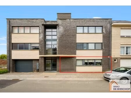 groot  instapklaar appartement met 3 slaapkamers  mooi terras en garage