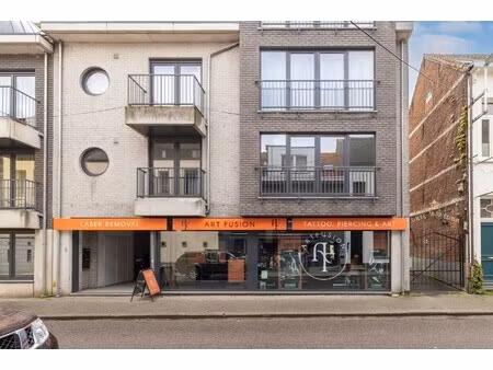 ruim appartement met 3slk te hoogstraten