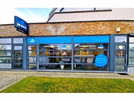 commercieel kantoor (82m²) met grote visibiliteit te herne