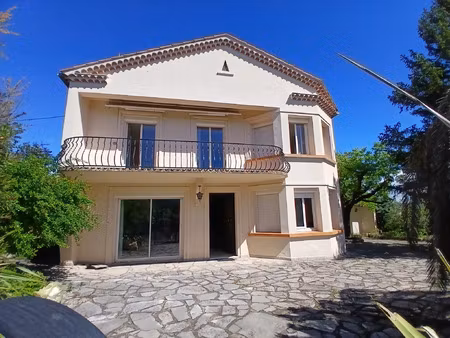 vente maison 8 pièces 166 m² alès (30100)