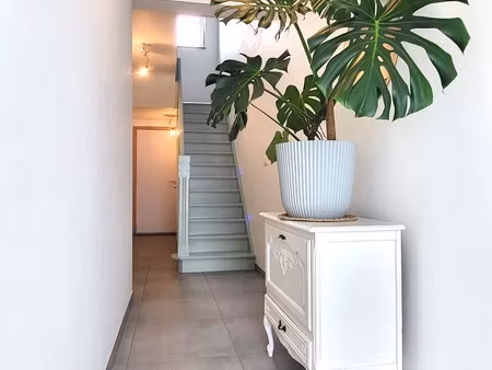 totaal gerenoveerde woning van 2016-2017 op een perceel van 840 m²  met oog voor comfort  