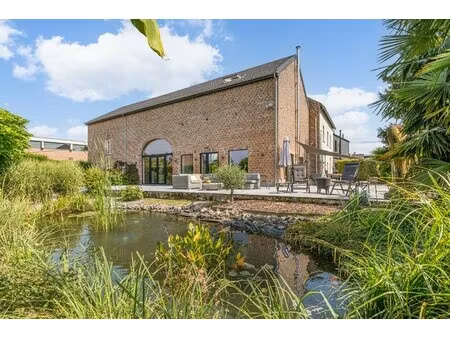 karaktervolle gerenoveerde hoeve met 576 m² woonoppervlakte op 28a 02ca in landen-walshout