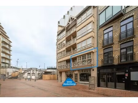 instapklaar gemeubeld éénslaapkamerappartement op topligging aan de zee in blankenberge