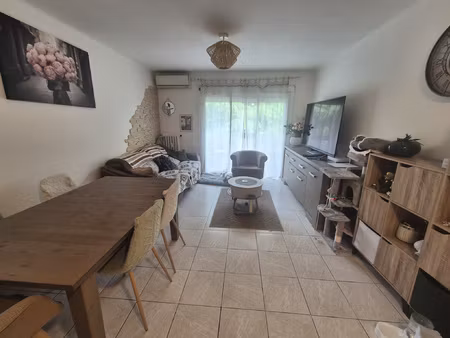 toulon ouest - copropriété sécurisée beau t3 d'environ 60m2 