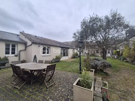 maison de ville de 235 m² à artenay