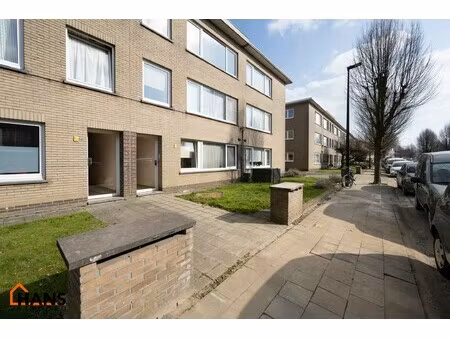 gerenoveerd gebouw met 3 appartementen