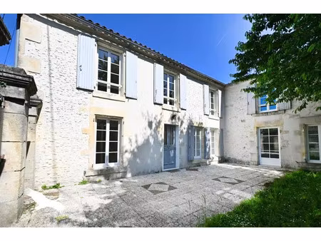 vente maison 8 pièces 255 m² cognac (16100)