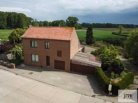 woning met grote stallen