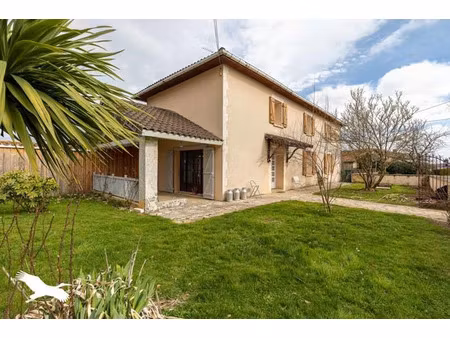 vente maison 5 pièces 136 m² nanteuil-en-vallée (16700)