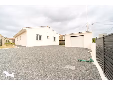vente maison 4 pièces 115 m² peujard (33240)