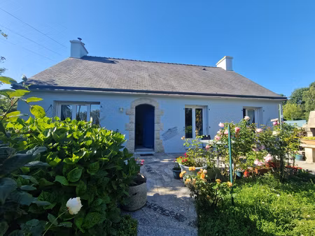 rare...maison de plain-pied avec jardin clos!!