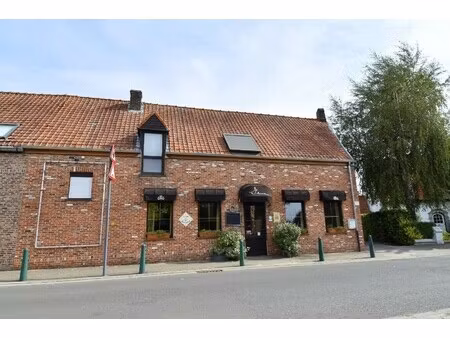 woning met tuin/terras  garage en bijhorende horeceazaak te koop in gullegem