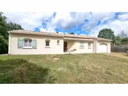 vente maison 4 pièces 116 m² à nontron (24300)  211 000 €