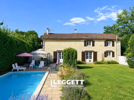 maison 6 pièce(s)  villefagnan