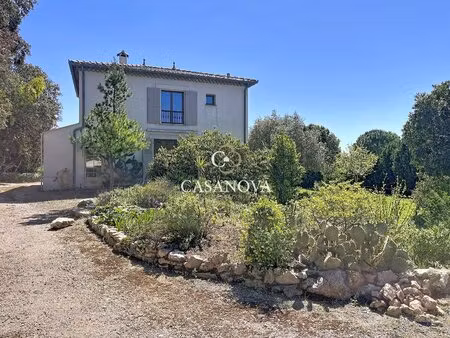 maison de 230 m² sur joli jardin de 1700m²