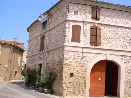 vente maison 9 pièces 182 m² à creissan (34370)  190 000 €