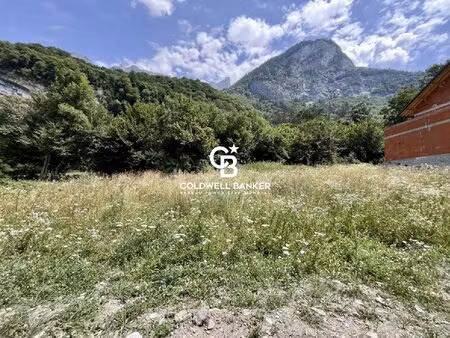 terrain constructible  594m² - magland secteur oex