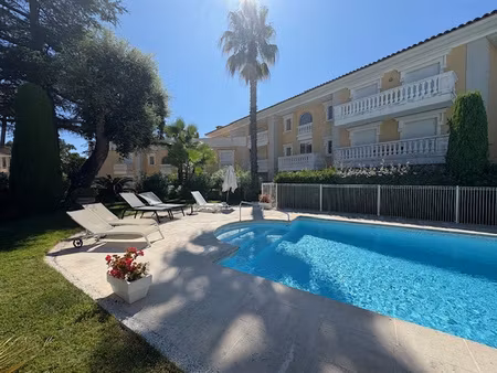 location appartement 4 pièces 136m² cannes 06400