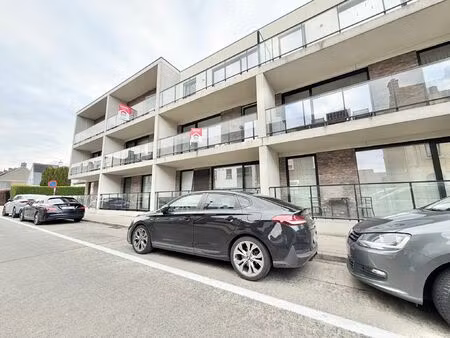 appartement te koop in roeselare met 2 slaapkamers