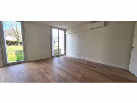 location appartement 4 pièces 78 m2 à saint-juéry