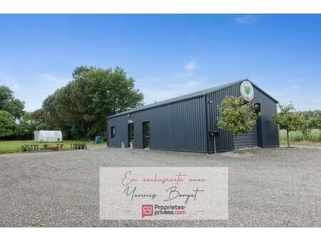 local professionnel de 90 m2 situé en zone agricole - chauché (85140)