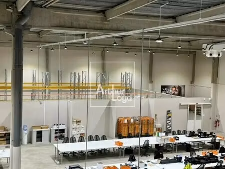 location local d’activités evry courcouronnes 91080 2400m²