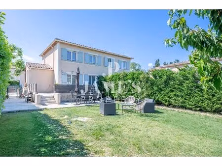 maison familiale avec jardin - saint etienne du grès