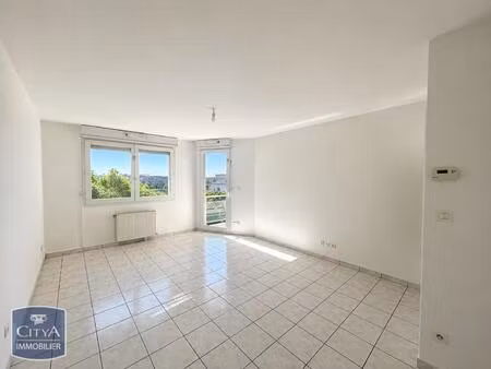 location appartement 3 pièces 67m² dijon 21000