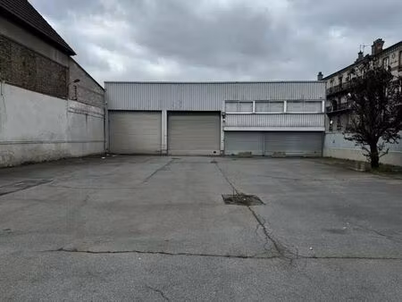 location entrepôt aubervilliers 93300 2310m²