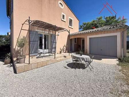 villa dans le centre du village pernes les fontaines 4 pièce(s) 100 m2