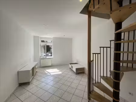 location appartement 4 pièces 67m²