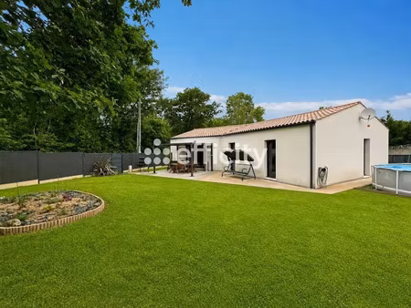 vente maison 4 pièces 105 m² à saintes (17100)  267 500 €