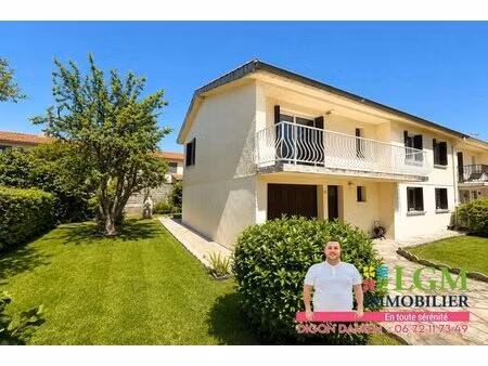 maison 140 m² – 4 chambres – 2 salons – garage – proche hôpital